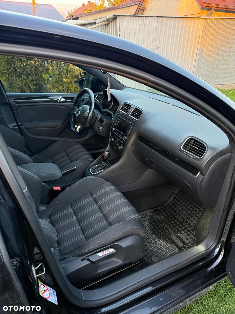 Volkswagen Golf 2.0 TDI DPF DSG GTD - 10