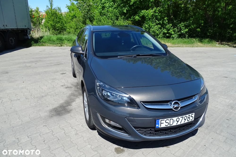 Opel Astra 1.4 T Cosmo S&S - 2