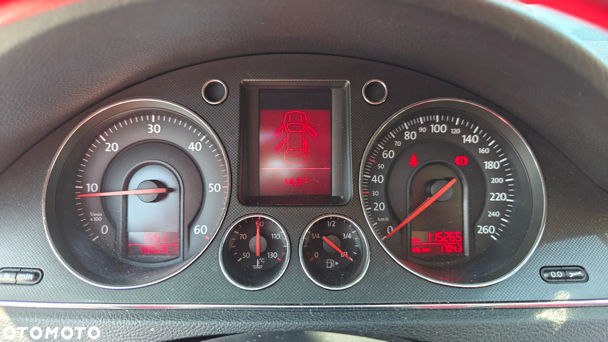 Volkswagen Passat 2.0 TDI DPF Trendline - 16