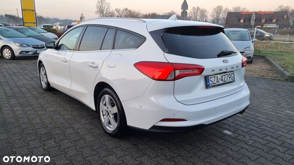 Ford Focus - 8