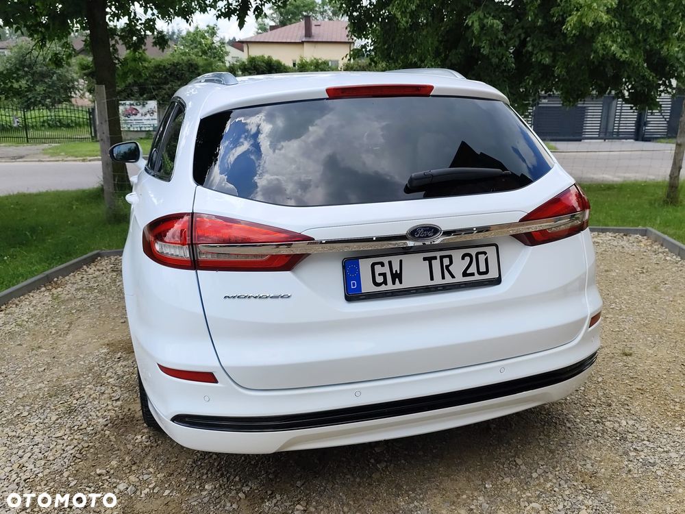 Ford Mondeo - 37