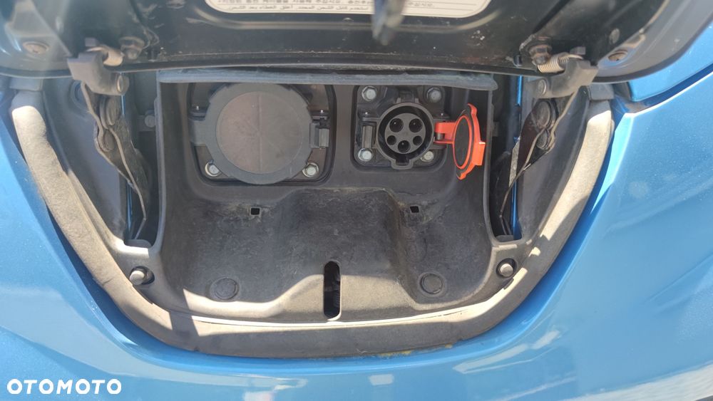 Nissan Leaf - 8