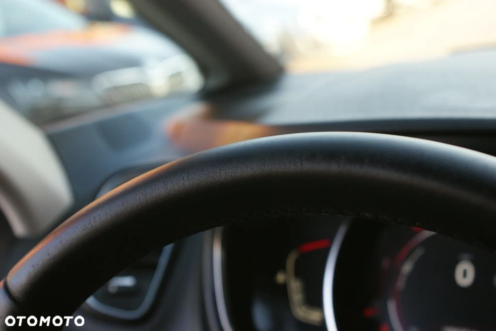 Renault Scenic 1.6 dCi Energy Dynamique - 12