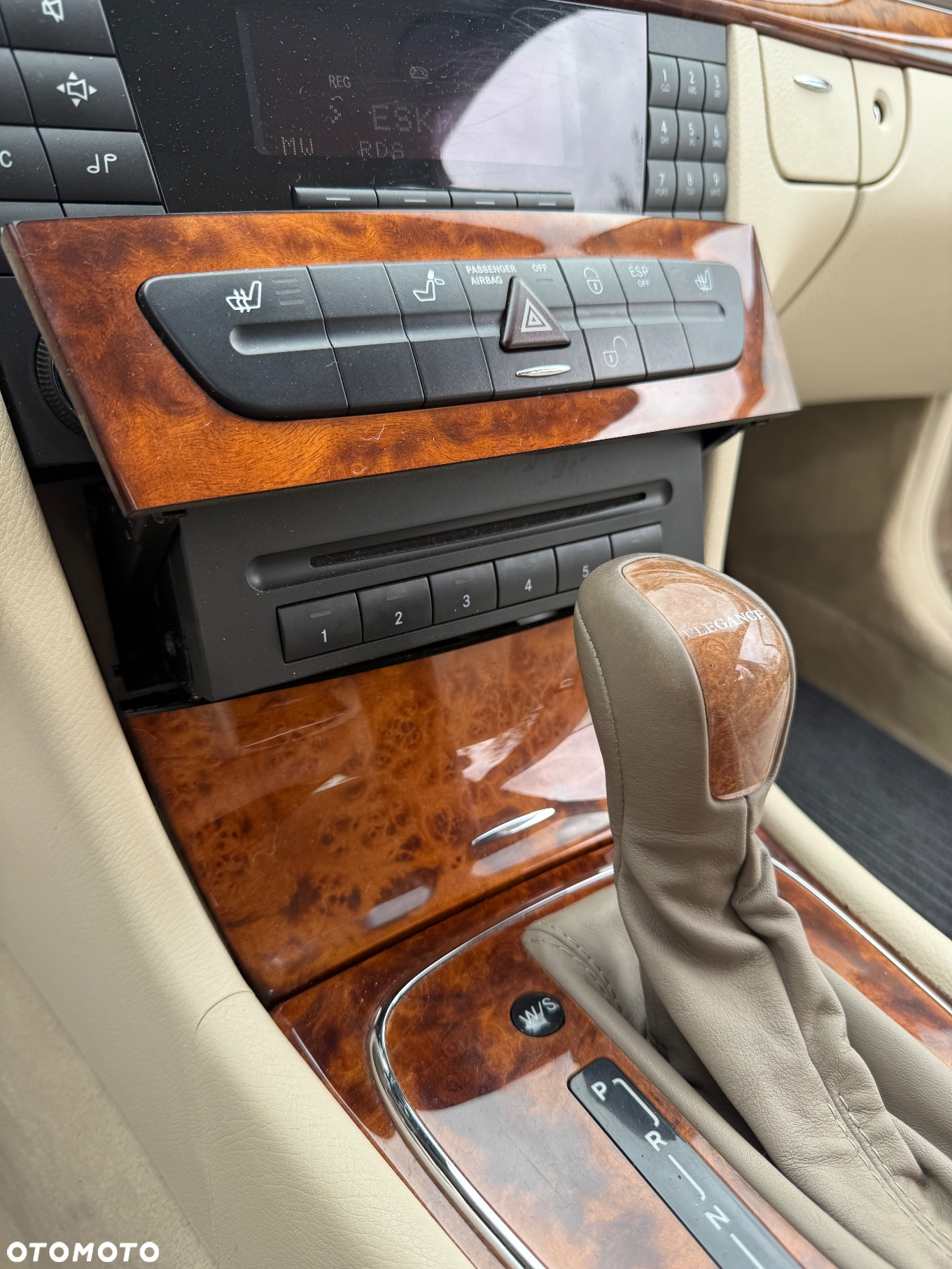Mercedes-Benz Klasa E 200 Kompressor Automatik Elegance - 23