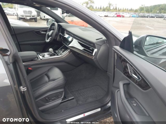 Audi Q8 - 5