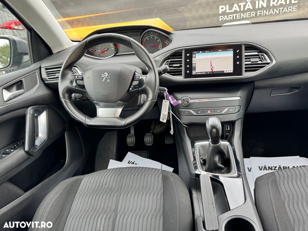 Peugeot 308 1.2 L PureTech Active - 5
