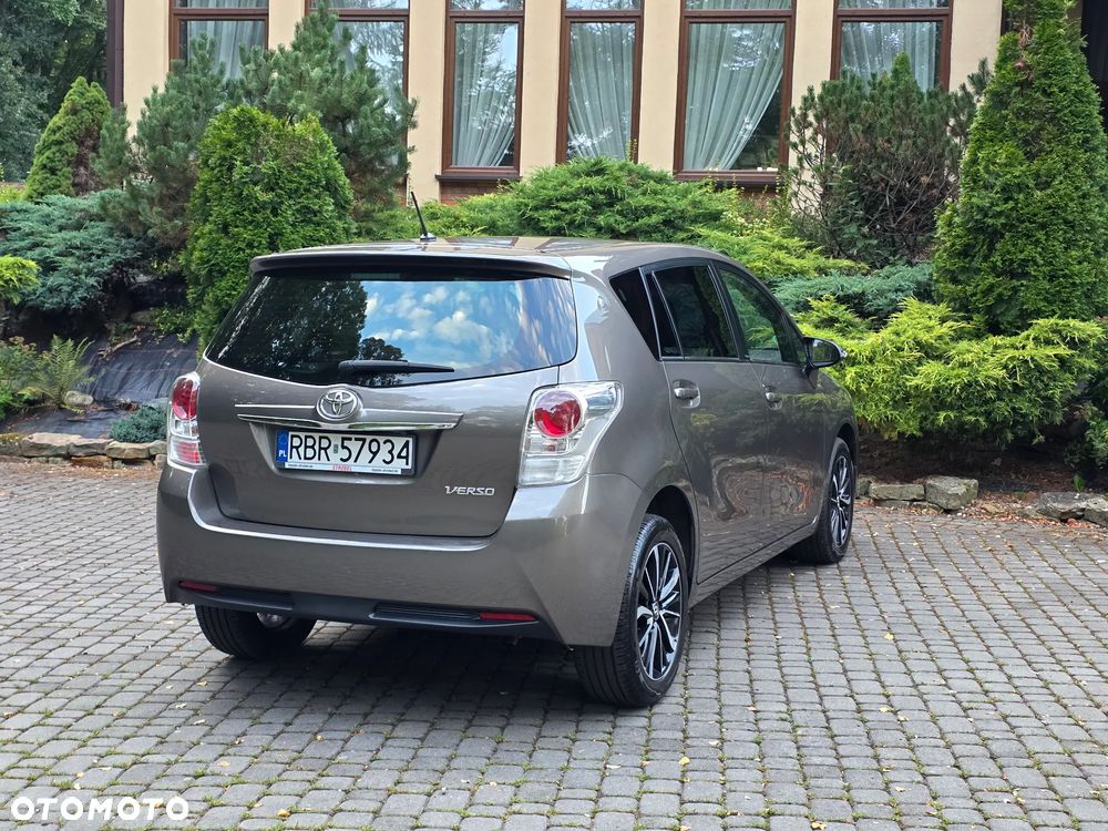 Toyota Verso 1.8 5-Sitzer Edition S+ - 24