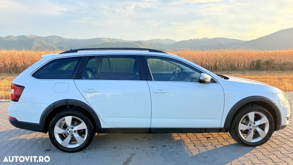Skoda Octavia 2.0 TDI 4x4 DSG Scout - 3