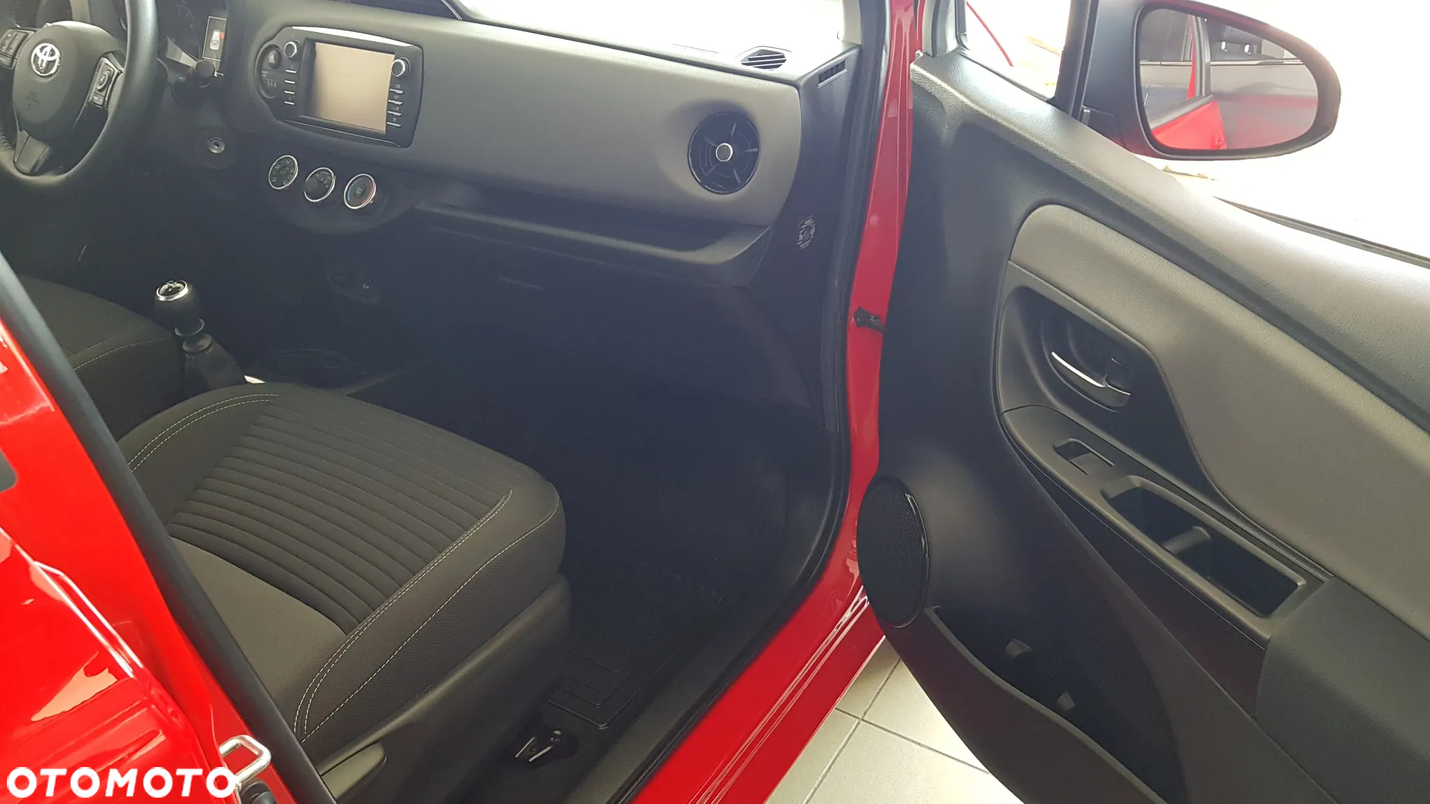 Toyota Yaris - 15
