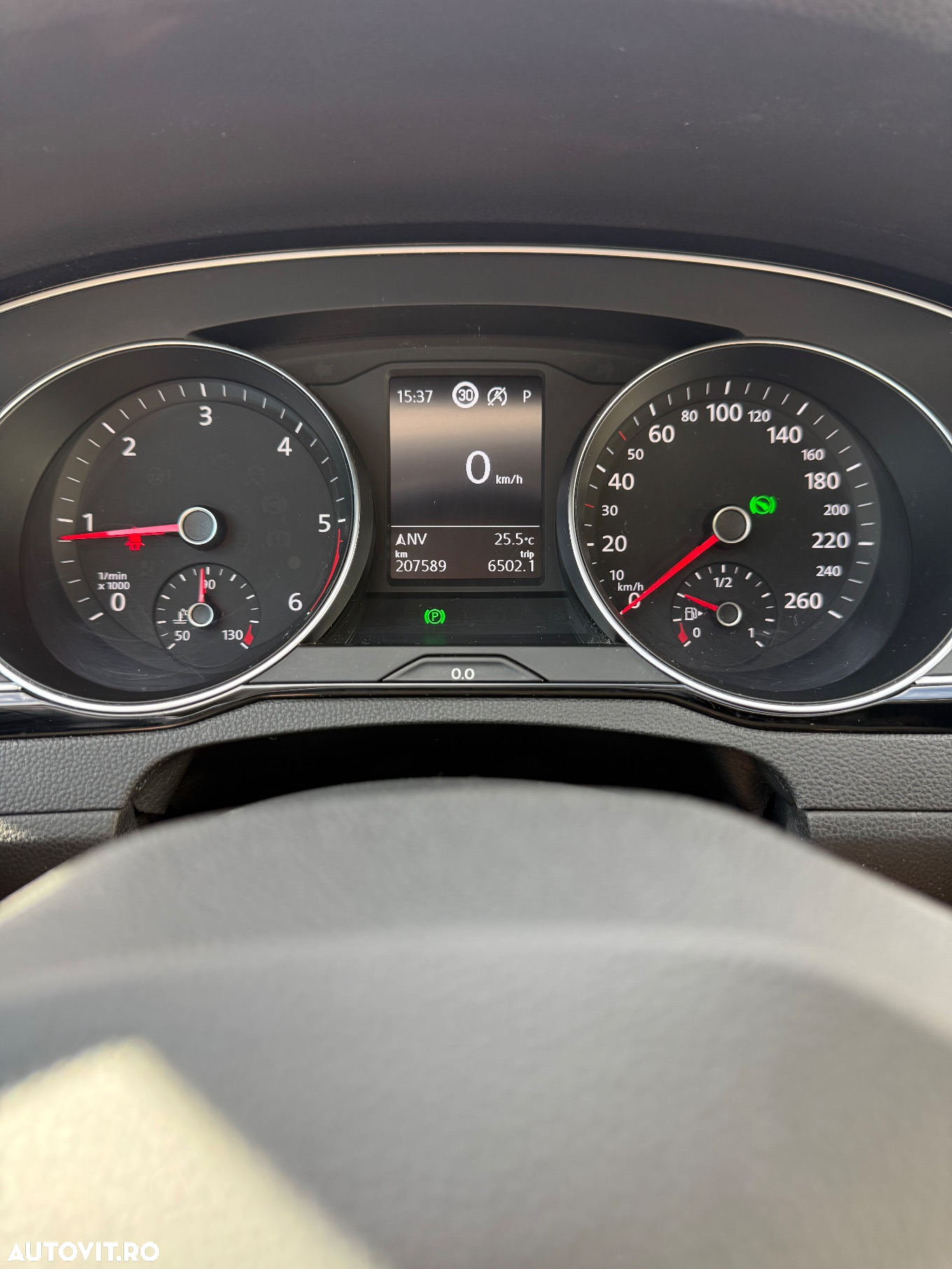 Volkswagen Passat Variant 2.0 TDI SCR DSG - 12