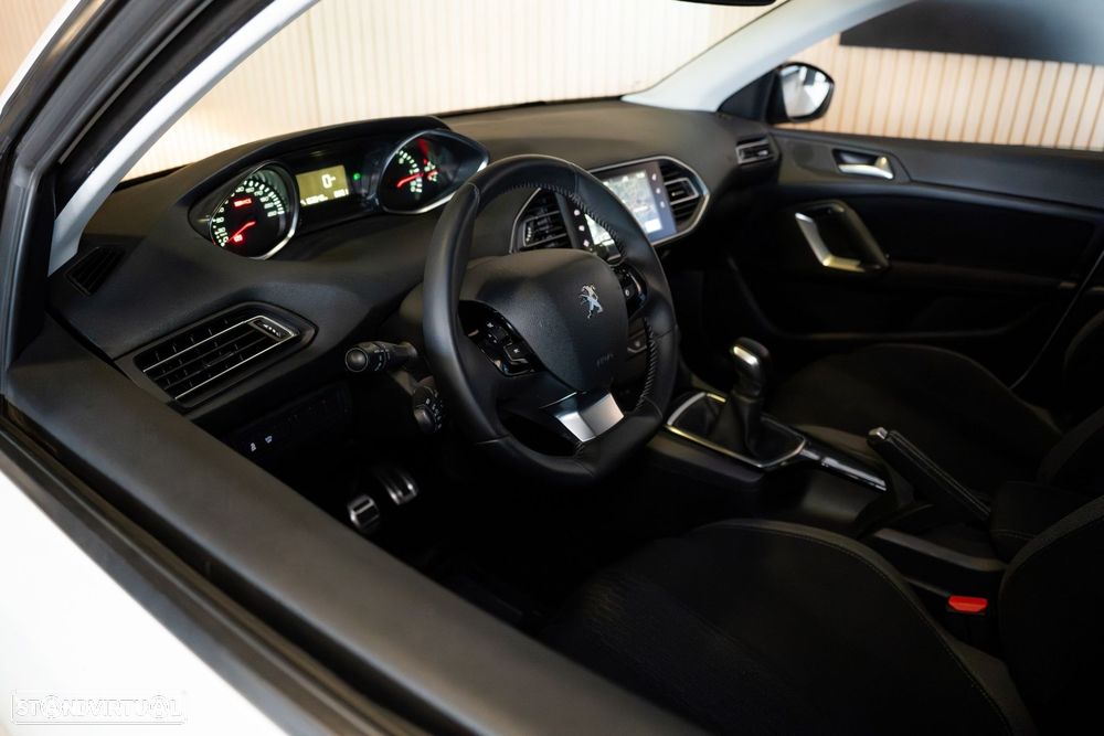 Peugeot 308 1.6 BlueHDi Allure - 36