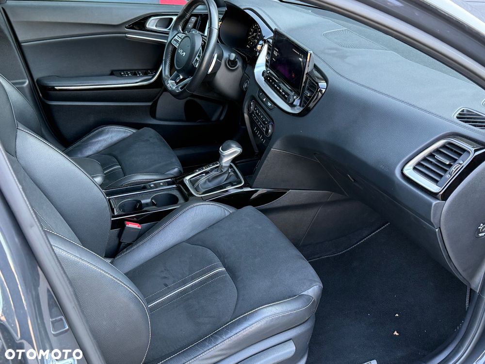 Kia ProCeed 1.5 T-GDI DCT7 OPF GT LINE - 31