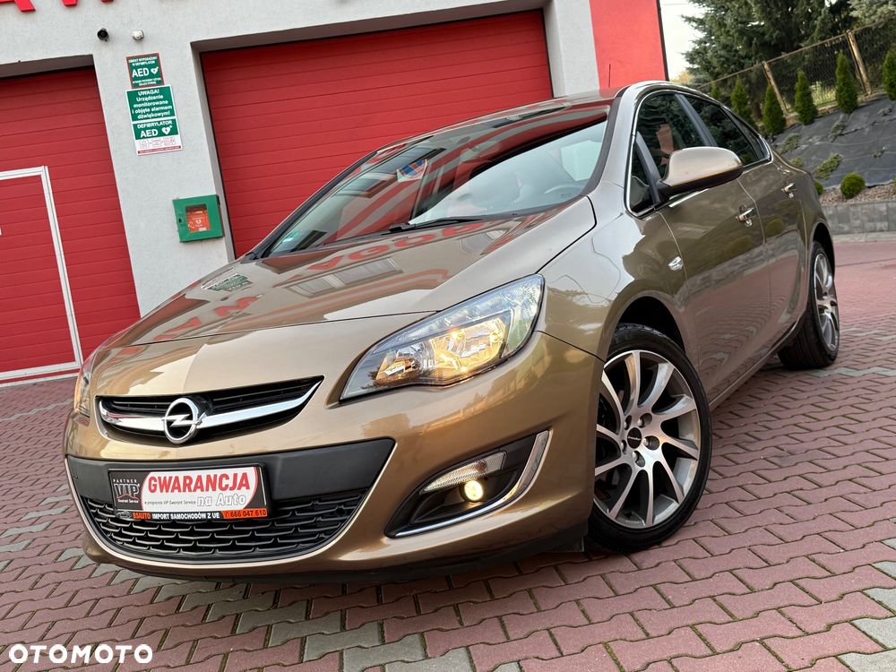 Opel Astra IV 1.6 Essentia - 2