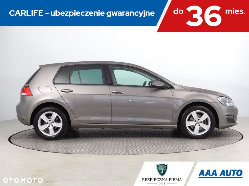 Volkswagen Golf - 7