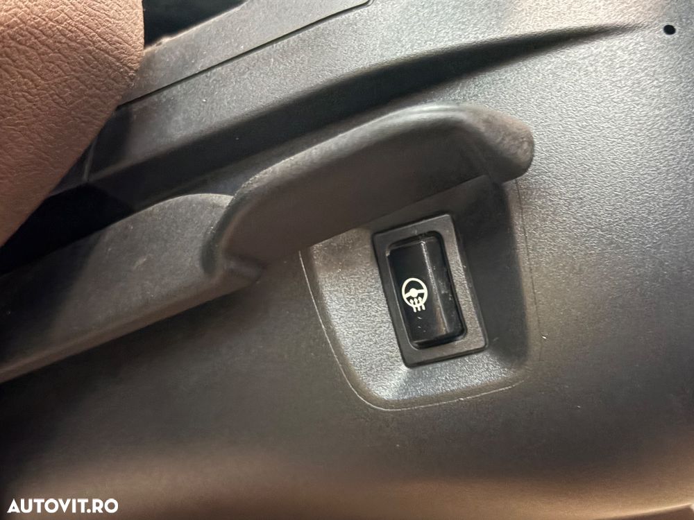 BMW X1 xDrive20d AT - 27