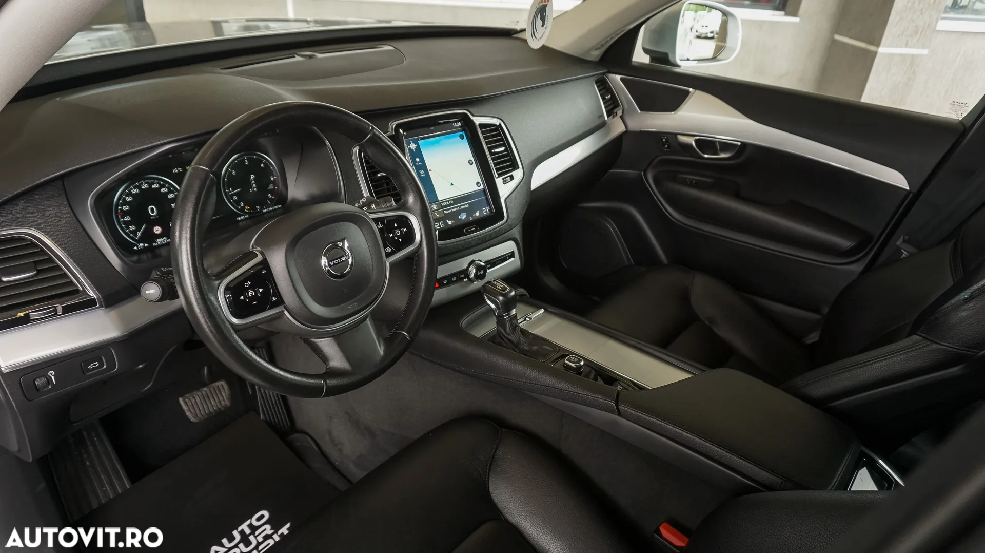 Volvo XC 90 D5 AWD Geartronic RDesign - 21