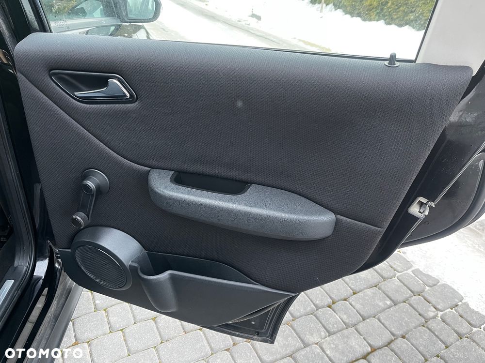 Mercedes-Benz Klasa A 150 Avantgarde Edition 10 - 17