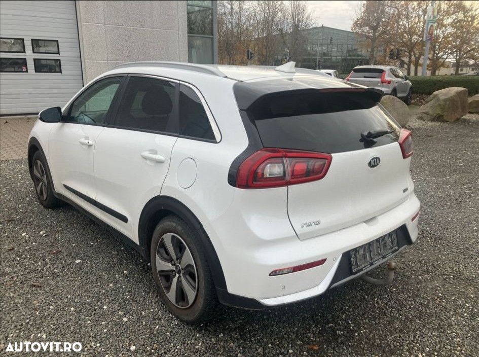 Kia Niro 1.6 GDI HEV 2WD OPF Aut. Spirit - 3