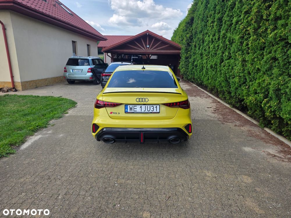 Audi RS3 Limousine - 4