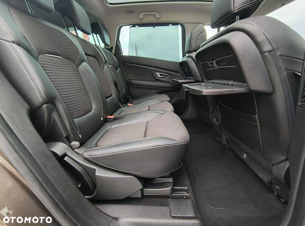 Renault Grand Scenic ENERGY TCe 130 INTENS - 23