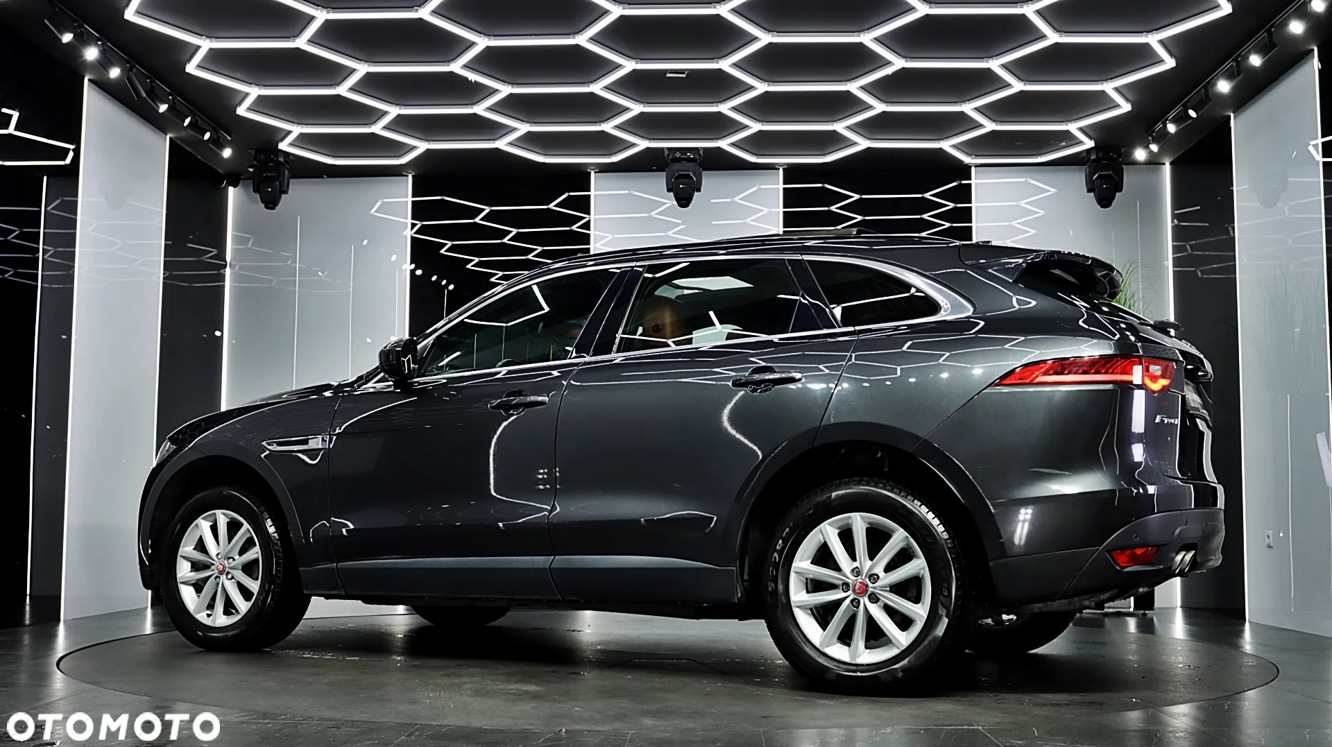 Jaguar F-Pace 2.0 i4D AWD Prestige - 5