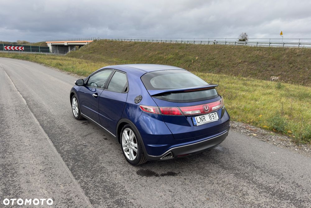 Honda Civic 1.8 Comfort - 3