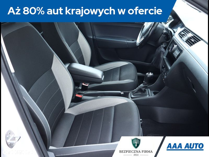 Skoda RAPID - 10