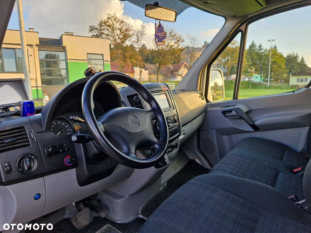 Mercedes-Benz Sprinter - 5