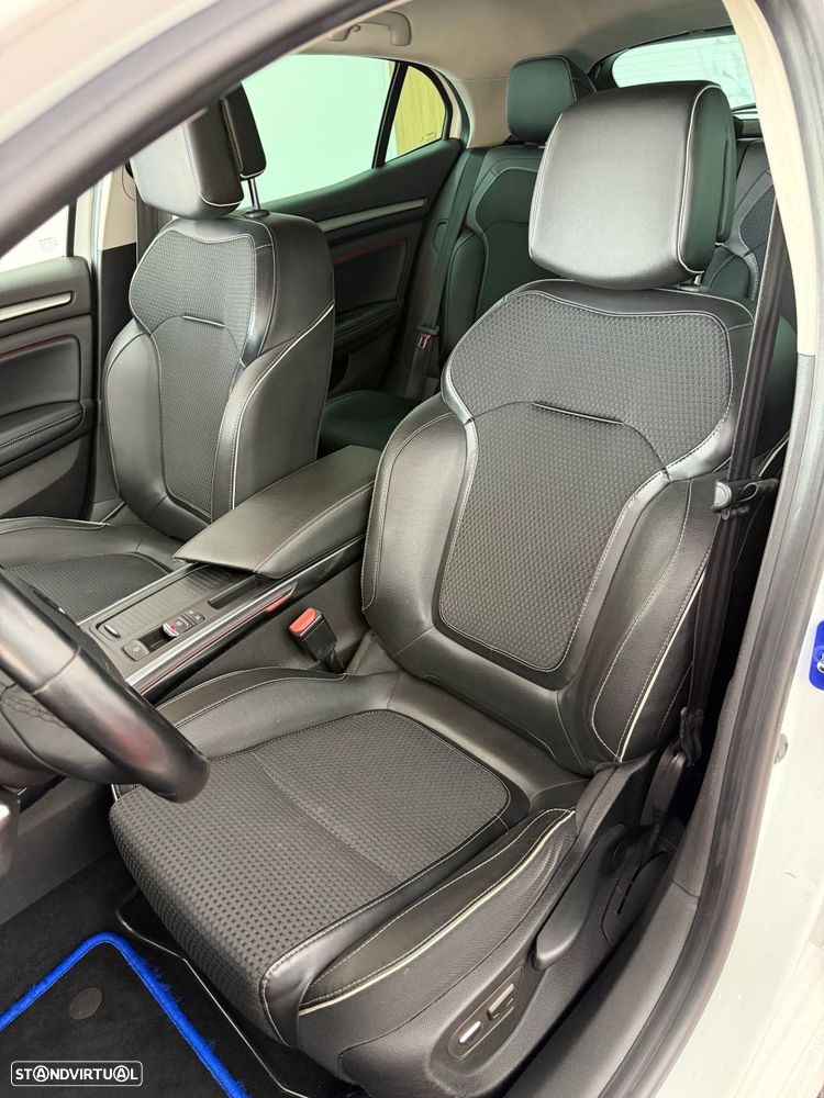 Renault Mégane ENERGY TCe 130 BOSE EDITION - 20