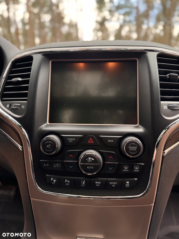 Jeep Grand Cherokee 5.7 V8 HEMI 4WD Automatik S - 31