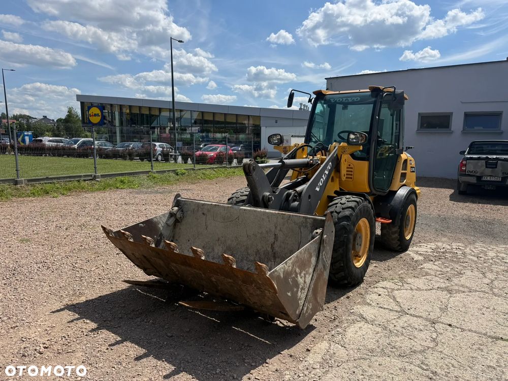 Volvo L 28 F - 4