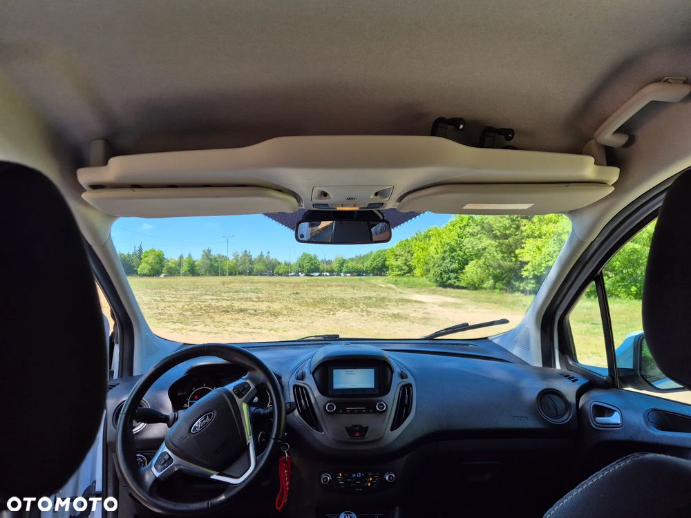 Ford Tourneo Courier 1.5 TDCi Sport - 26