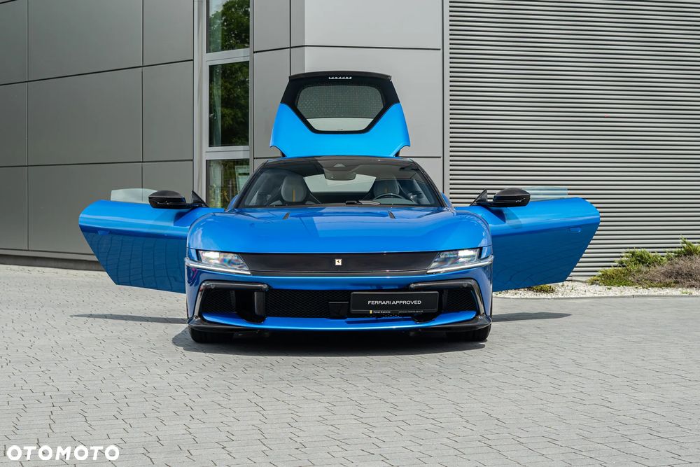 Ferrari 12Cilindri - 9