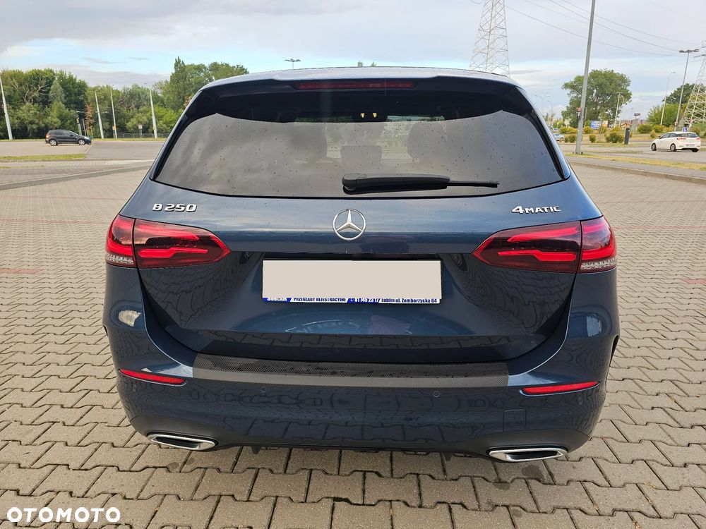 Mercedes-Benz Klasa B 250 4Matic 7G-DCT AMG Line - 10