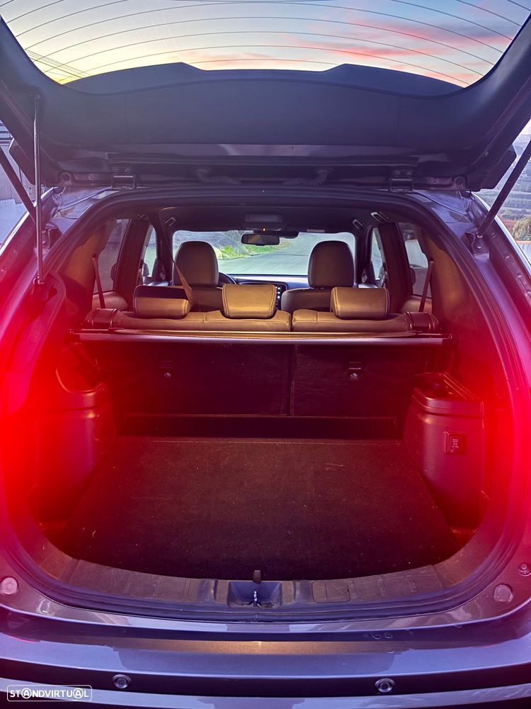 Mitsubishi Outlander 2.0 PHEV Intense Navi - 15