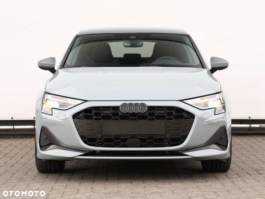 Audi A3 Sportback - 3