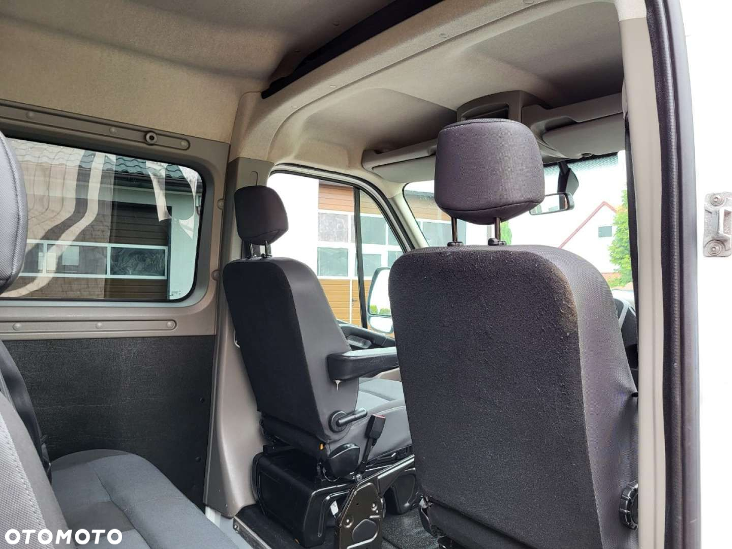 Renault Master 2.3 170ps. L2H2  8-osobowy - 28