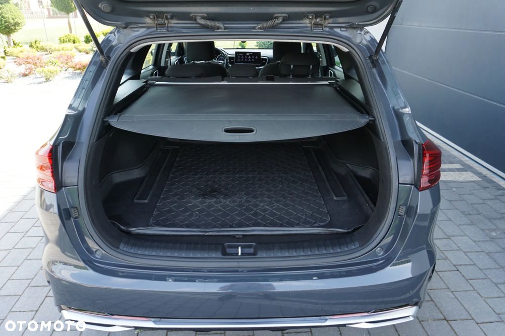 Kia Ceed 1.6 CRDi mHEV L Business Line DCT - 12
