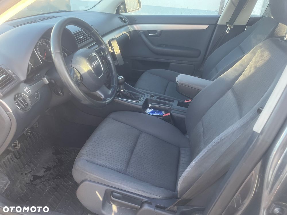 Audi A4 Avant 2.0 TDI DPF - 6
