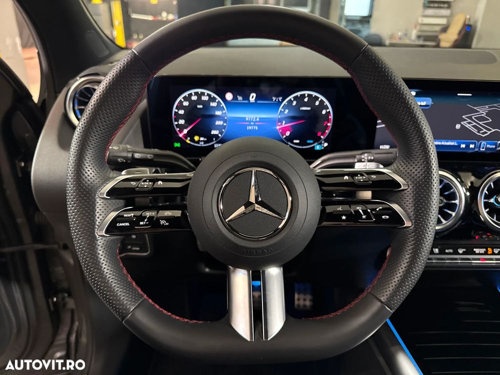 Mercedes-Benz GLA 220 4MATIC MHEV - 18