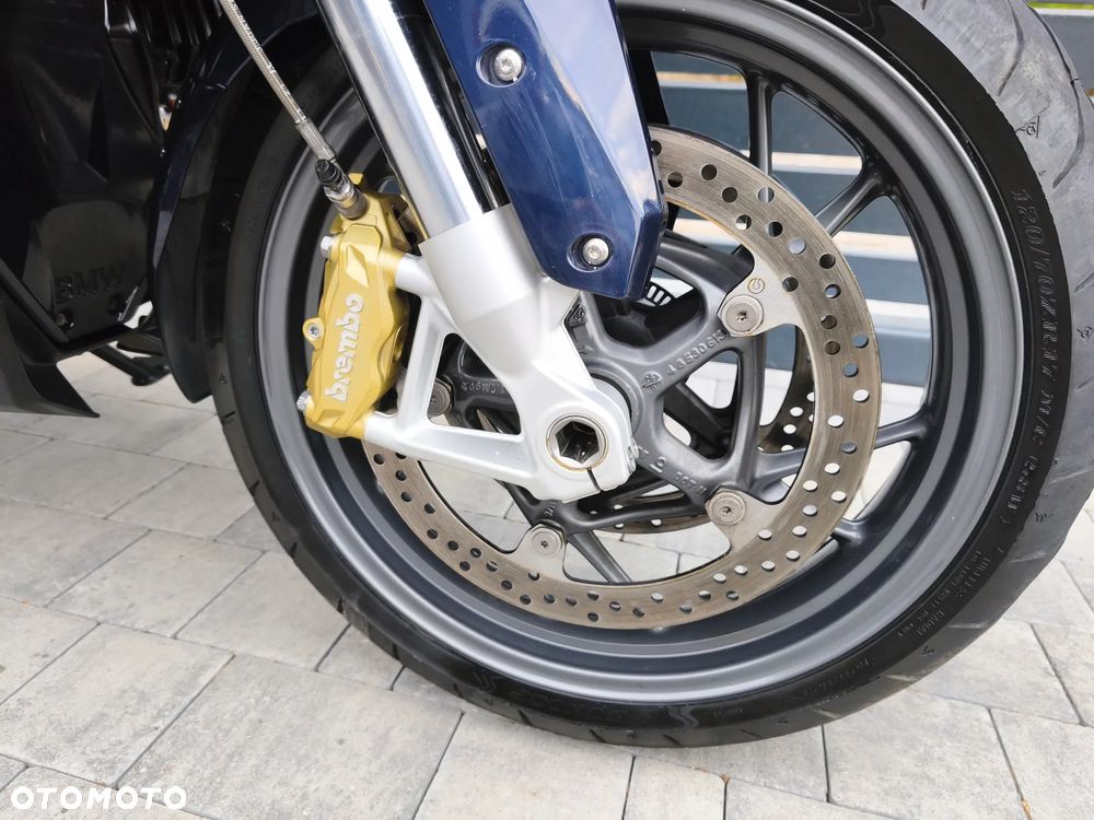 BMW RS - 16