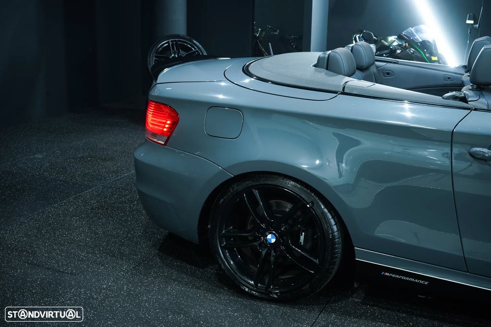 BMW 120 d Cabrio Limited Edition Lifestyle c/ M Sport Pack - 10