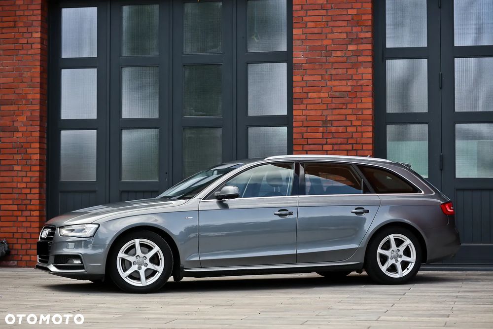 Audi A4 Avant 2.0 TDI DPF quattro S tronic S line Sportpaket - 9
