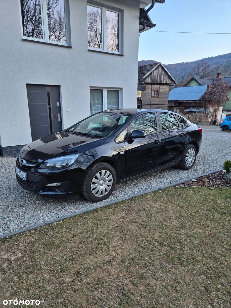 Opel Astra 1.4 T Active - 1