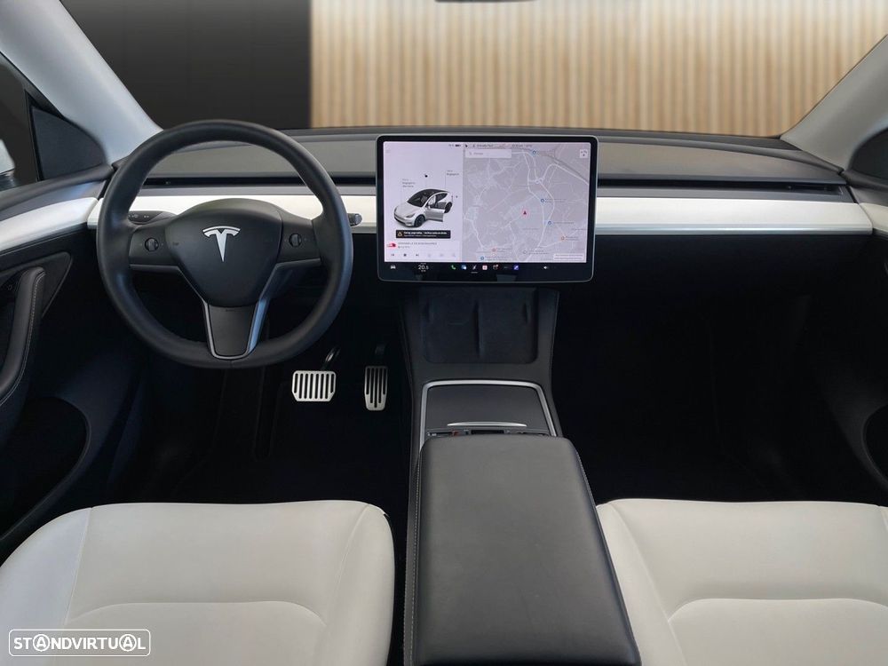 Tesla Model Y Long Range Dual Motor AWD - 2