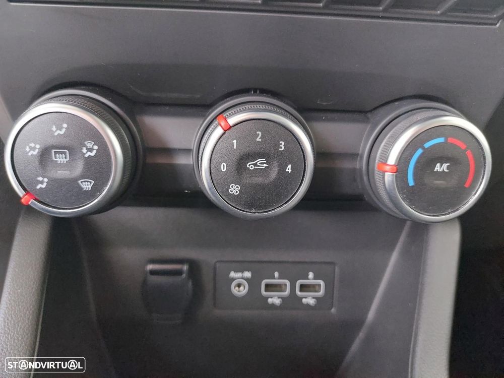 Renault Clio 1.0 TCe Limited Bi-Fuel - 32