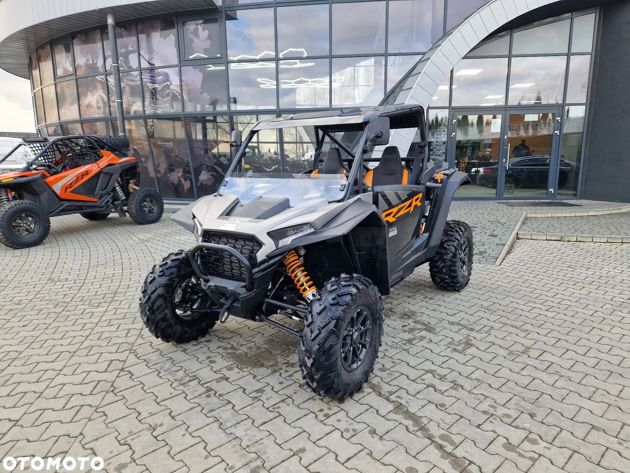 Polaris RZR - 6