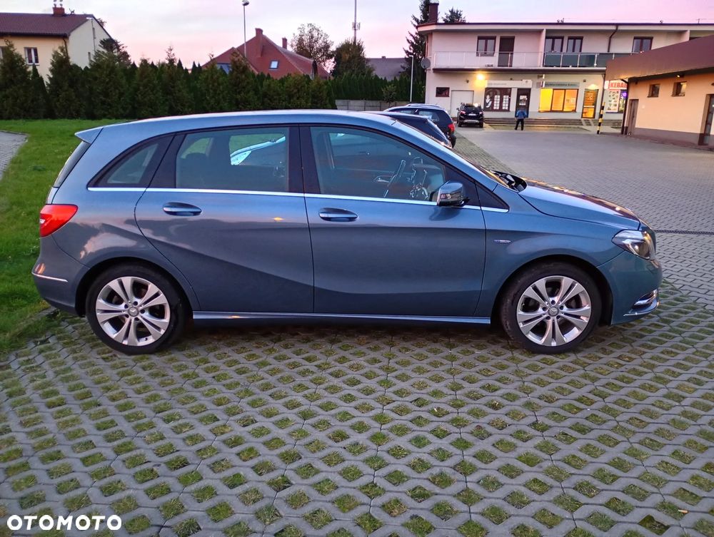Mercedes-Benz Klasa B 180 - 8