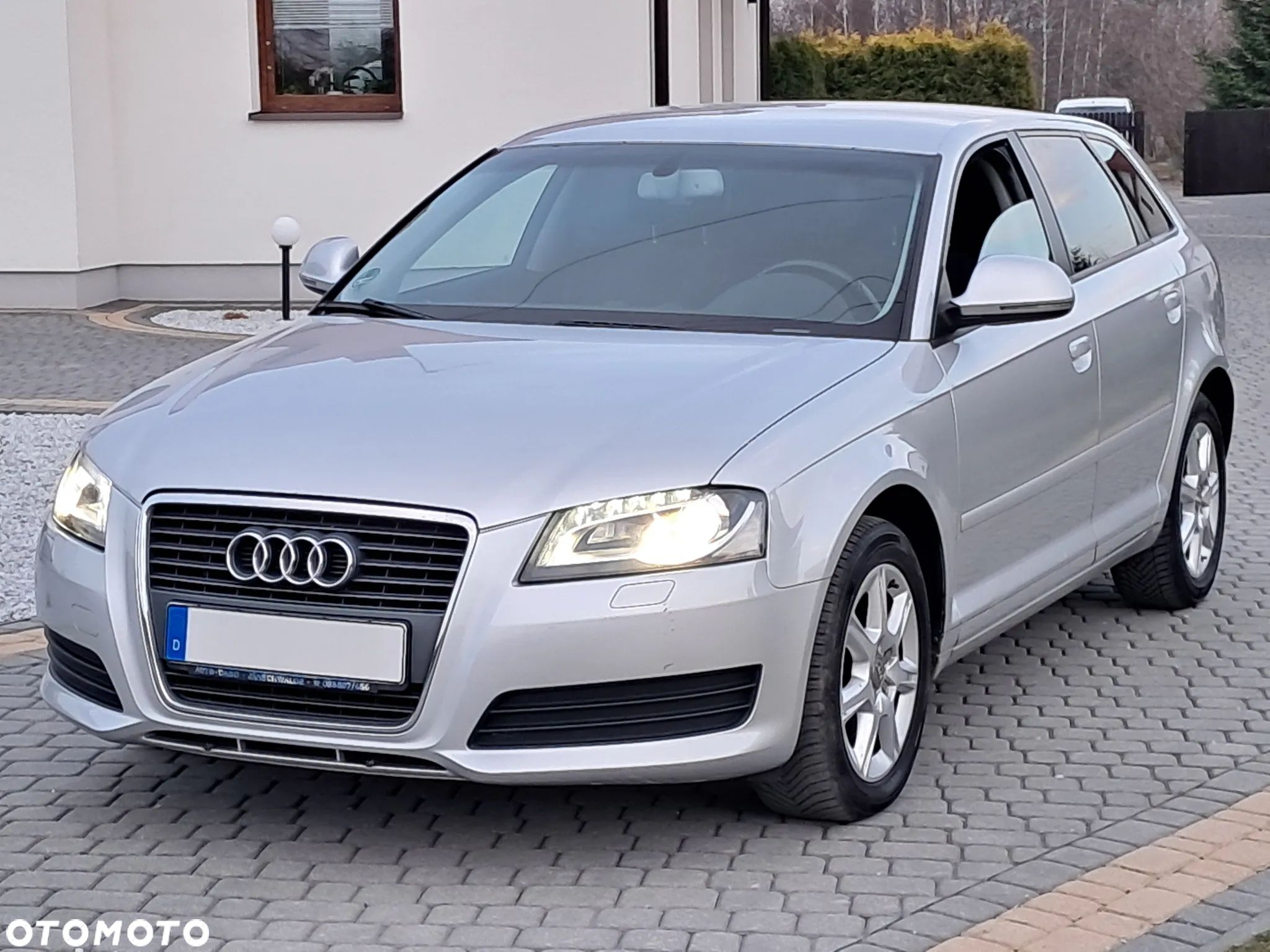 Audi A3 1.8 TFSI Sportback S tronic Ambiente - 1