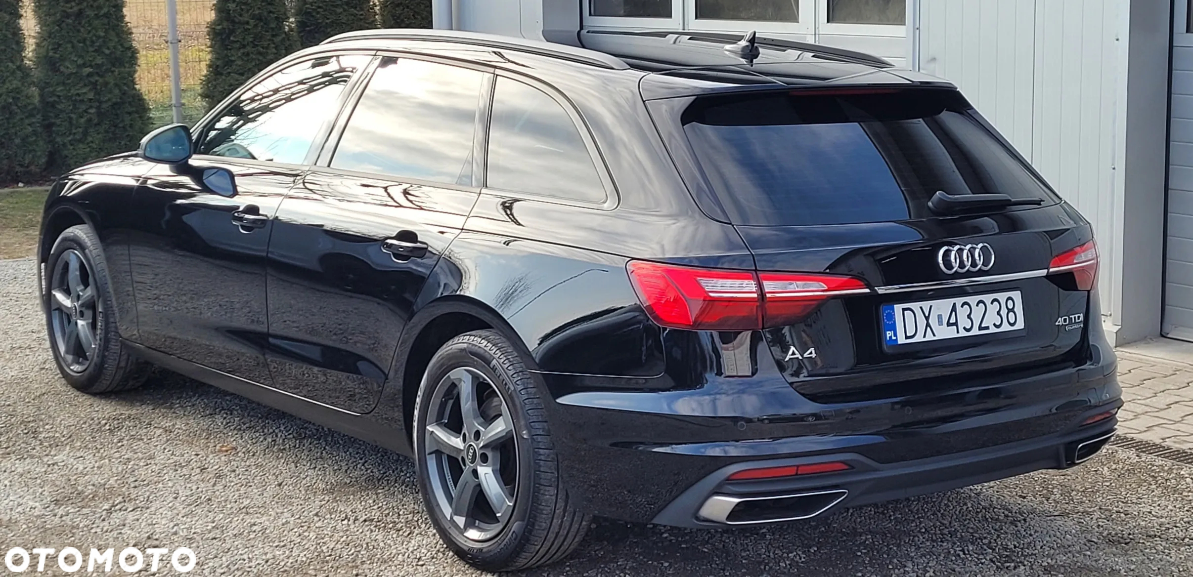 Audi A4 Avant 40 TDI quattro S tronic advanced - 10
